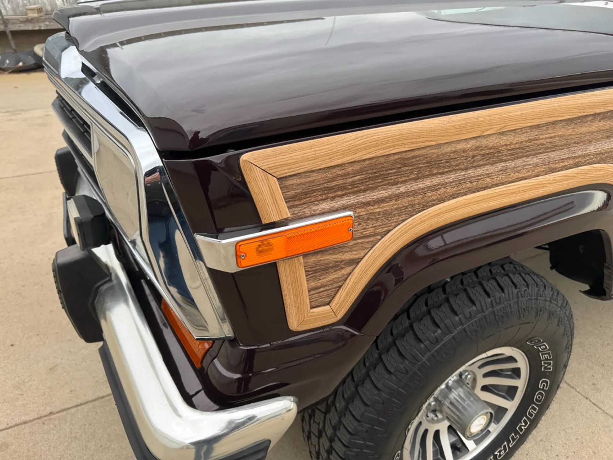 1989 Jeep Grand Wagoneer