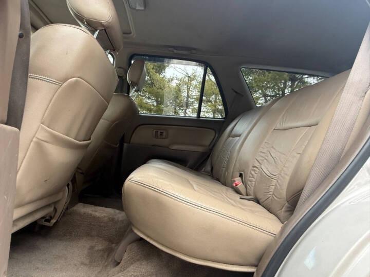 2000 Toyota 4Runner SR5