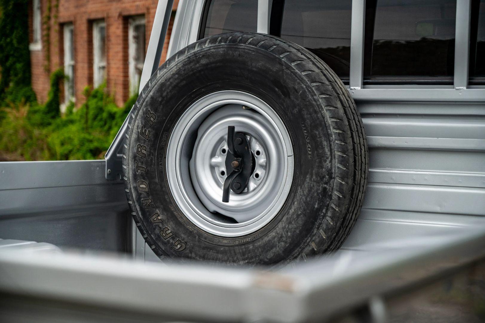 1996 Toyota Land Cruiser FZJ75 Pickup