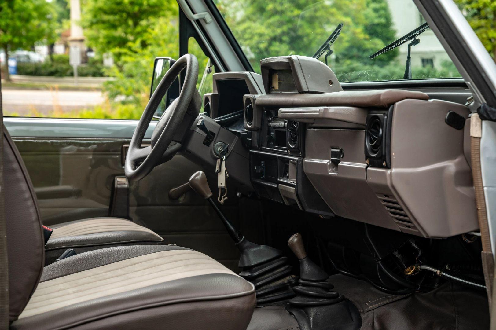 1996 Toyota Land Cruiser FZJ75 Pickup