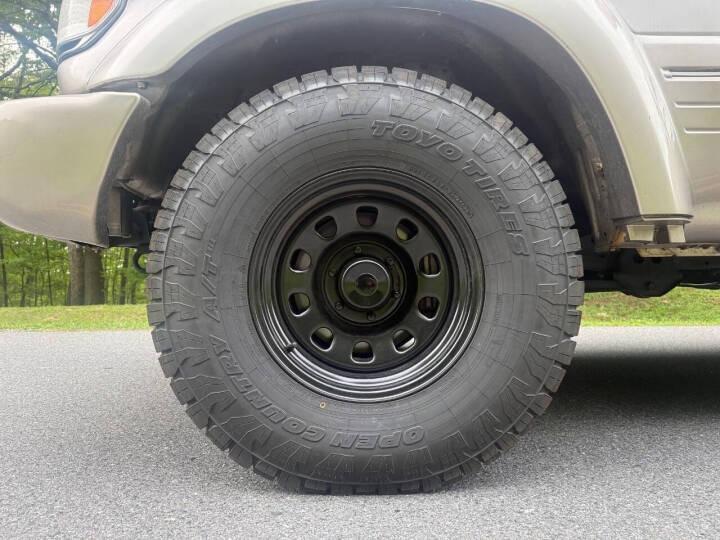 1996 Lexus LX 450