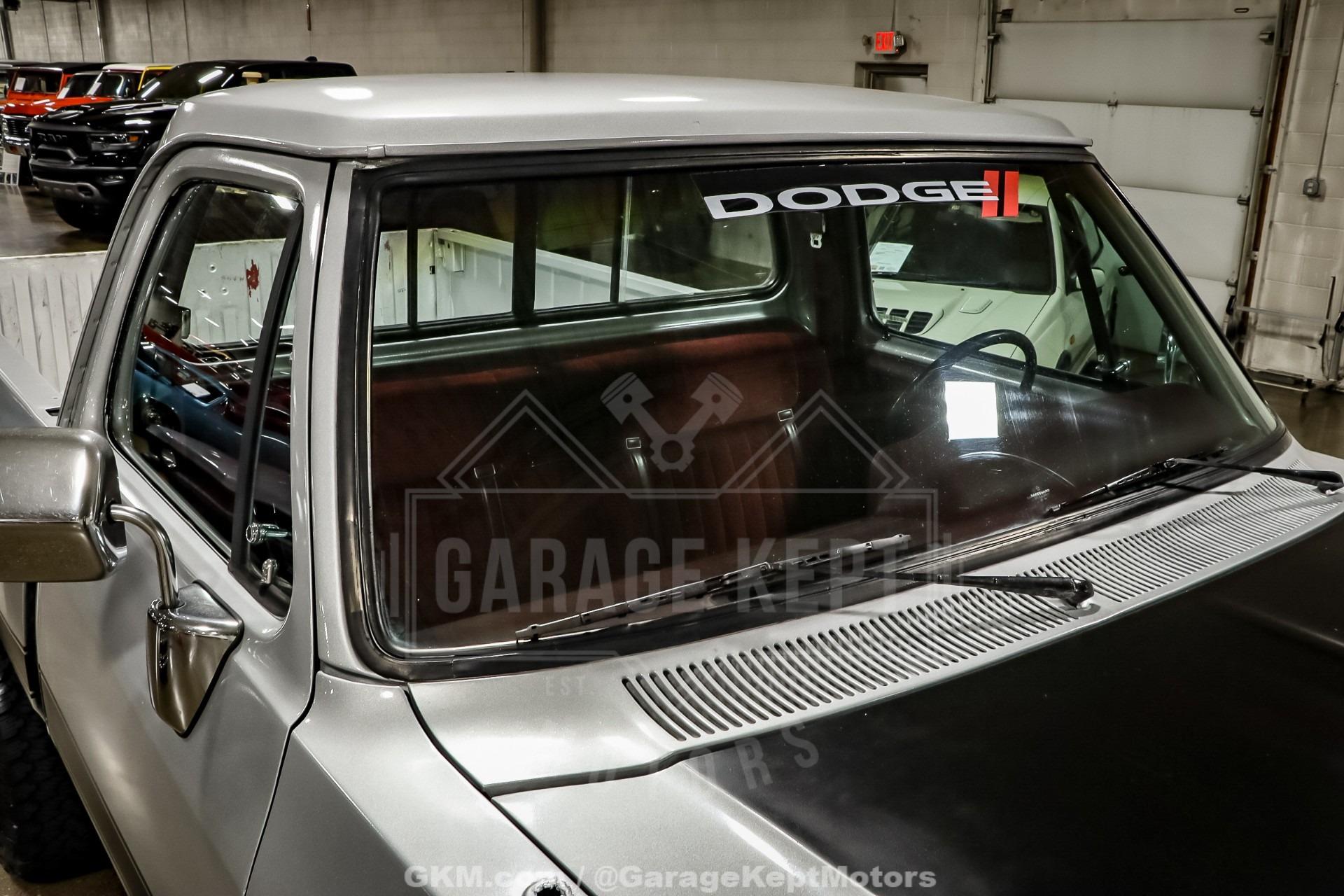1986 Dodge Ram W100