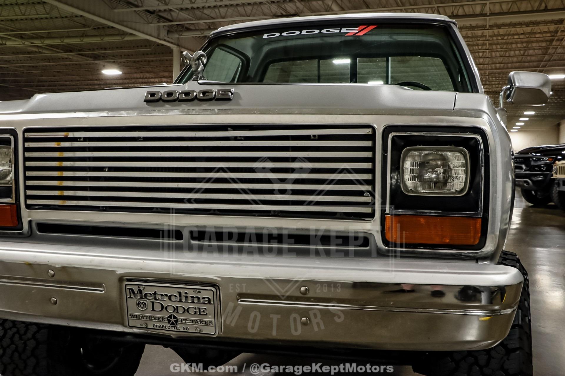 1986 Dodge Ram W100