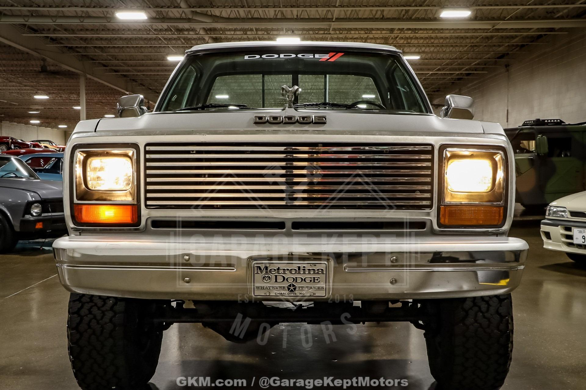 1986 Dodge Ram W100
