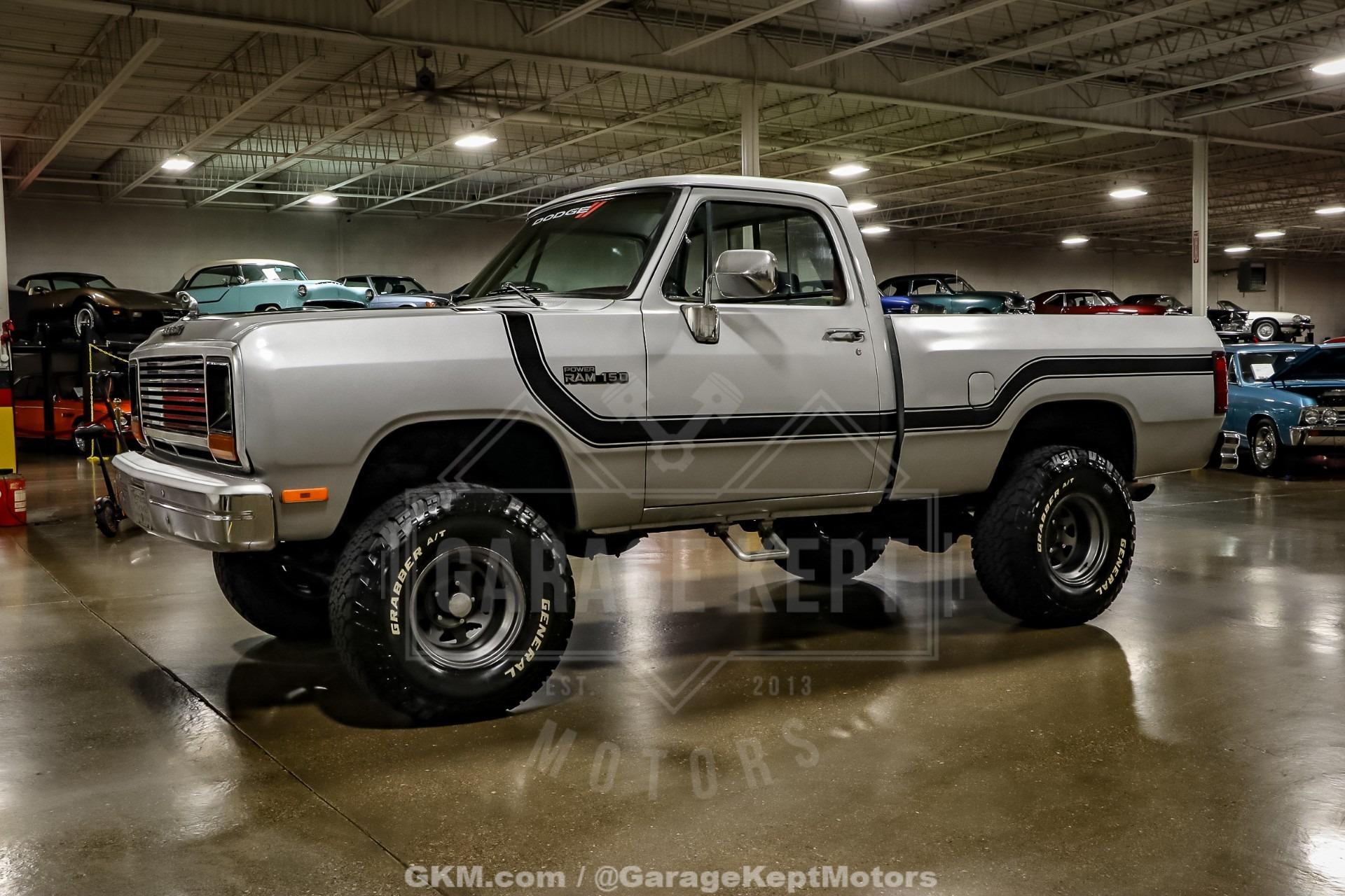 1986 Dodge Ram W100 - 3
