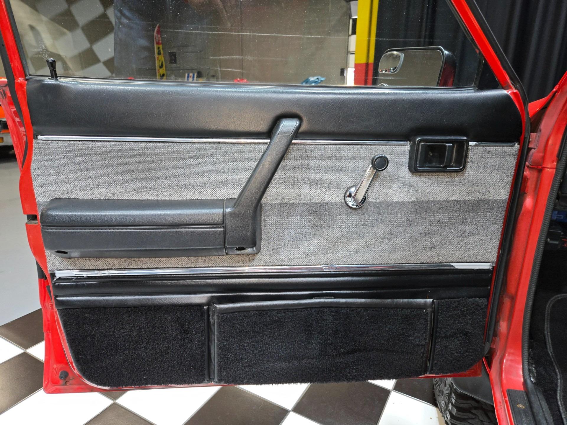 1985 Nissan 720 King Cab Deluxe
