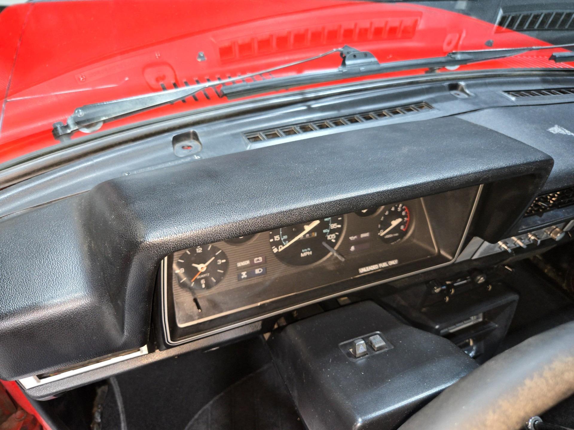 1985 Nissan 720 King Cab Deluxe