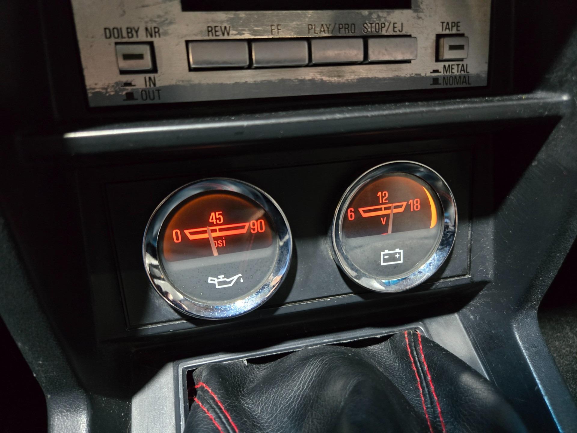 1985 Nissan 720 King Cab Deluxe