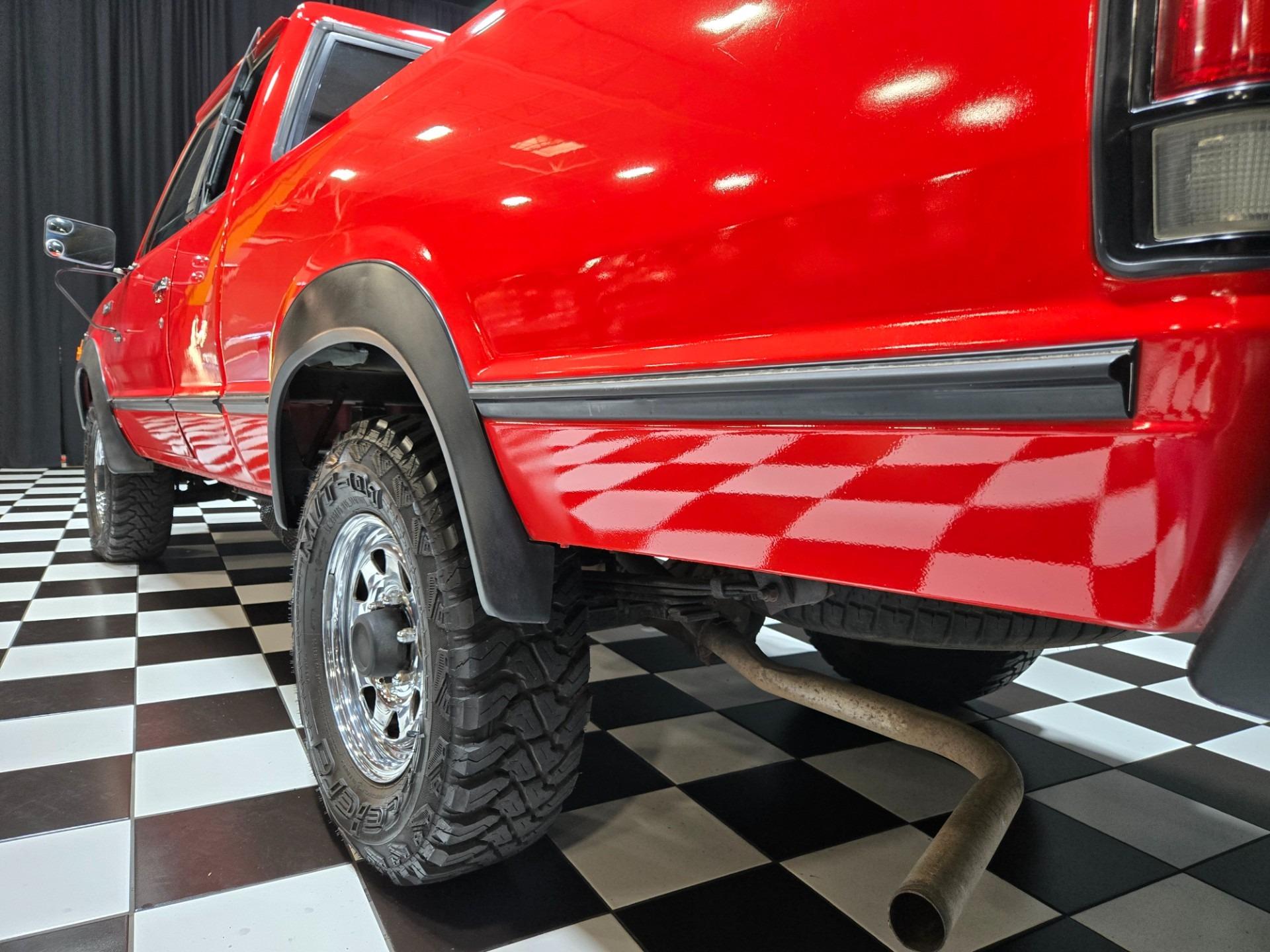 1985 Nissan 720 King Cab Deluxe