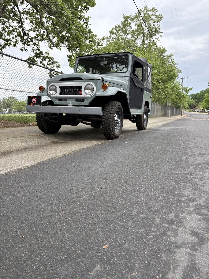 1972 Toyota Land Cruiser FJ40 - 2