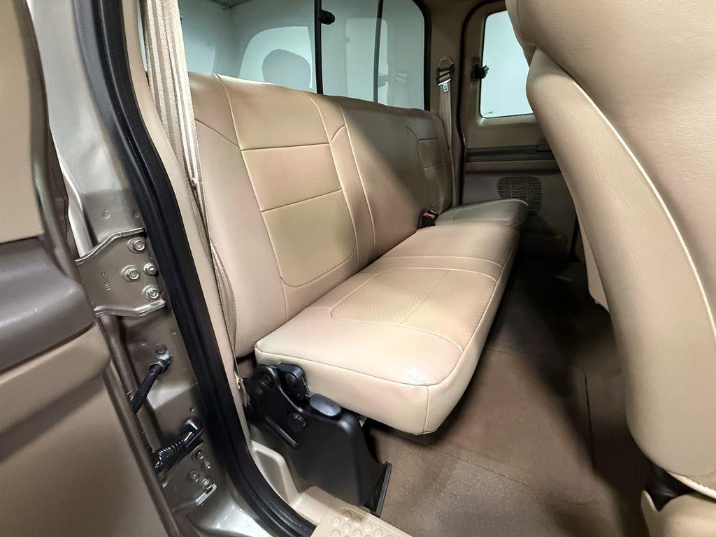 2002 Ford F-250 Super Duty Lariat