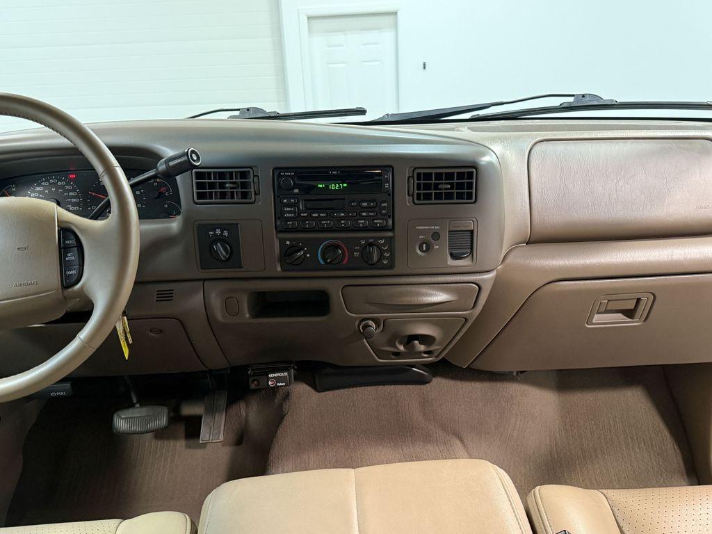 2002 Ford F-250 Super Duty Lariat