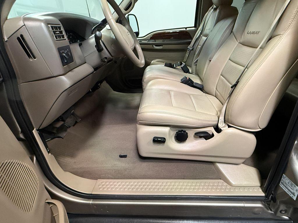 2002 Ford F-250 Super Duty Lariat