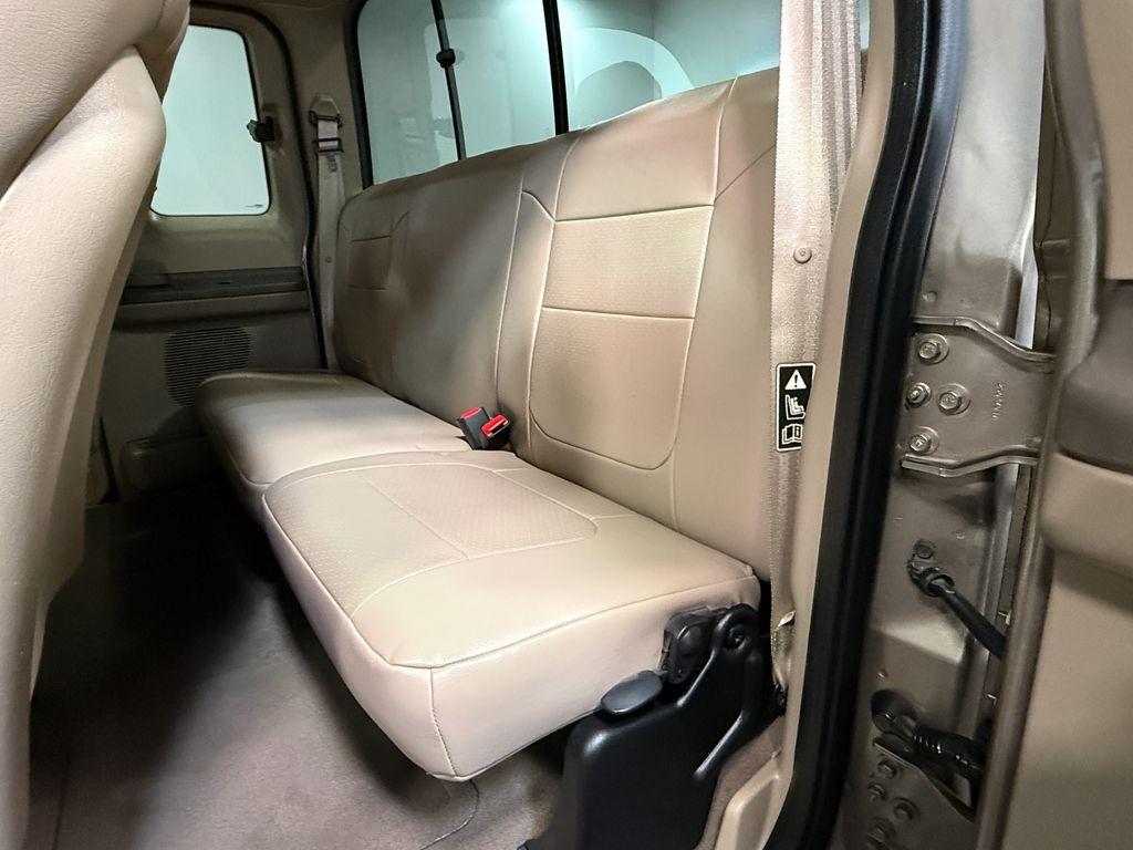 2002 Ford F-250 Super Duty Lariat