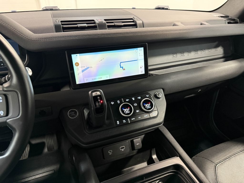 2022 Land Rover Defender 90 X-Dynamic S