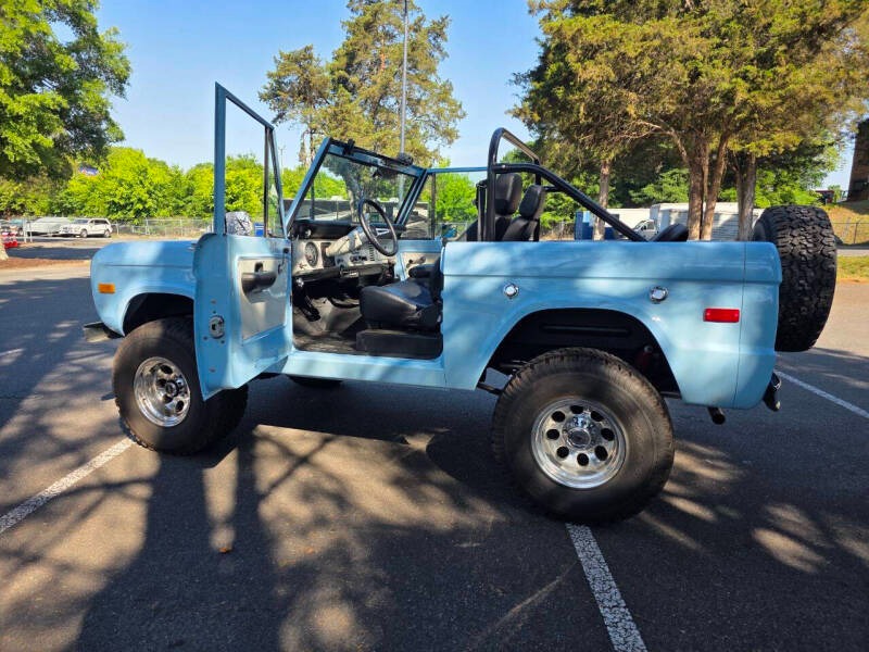 1975 Ford Bronco Corbeau Edition