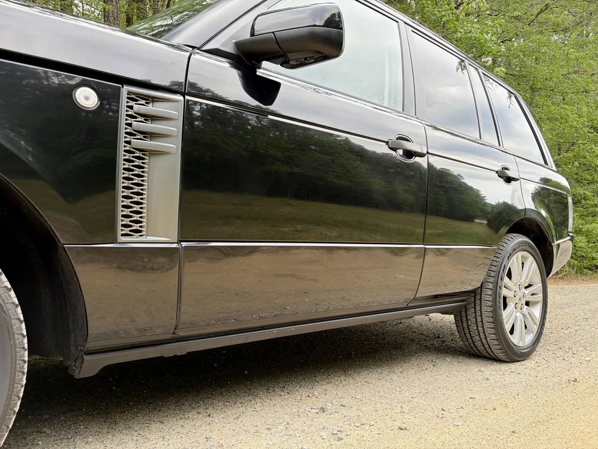 2011 Land Rover Range Rover HSE Luxury