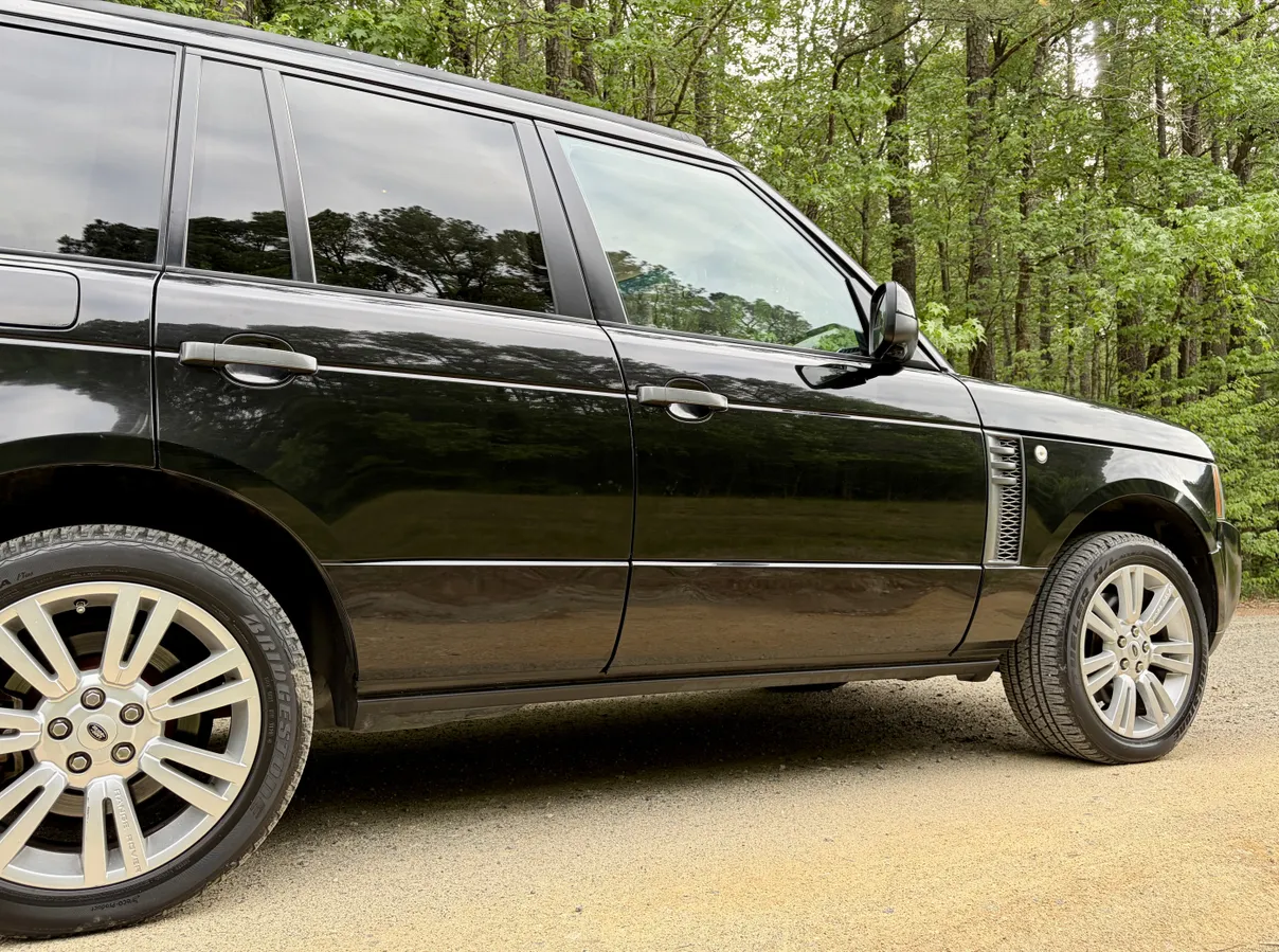 2011 Land Rover Range Rover HSE Luxury
