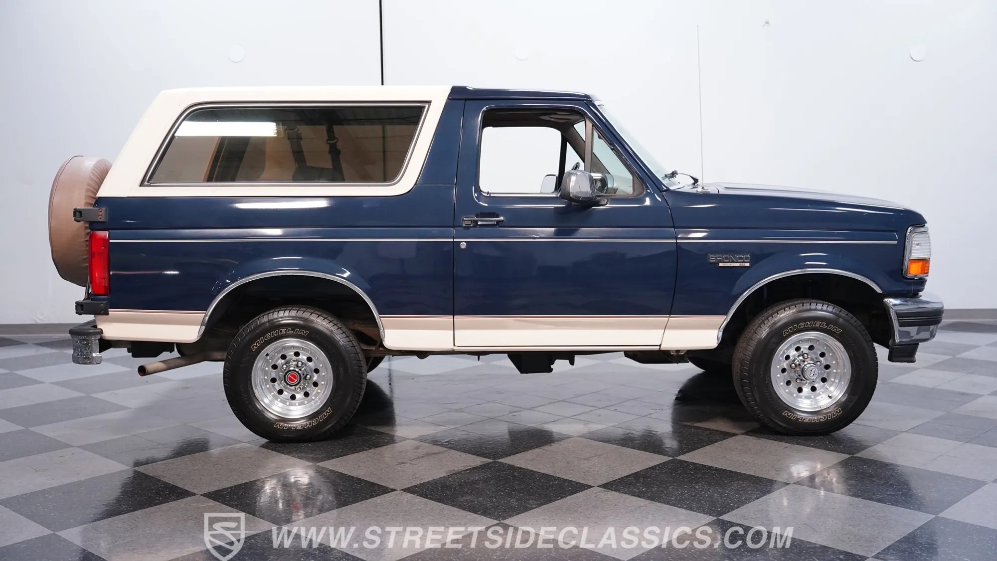 1992 Ford Bronco Eddie Bauer