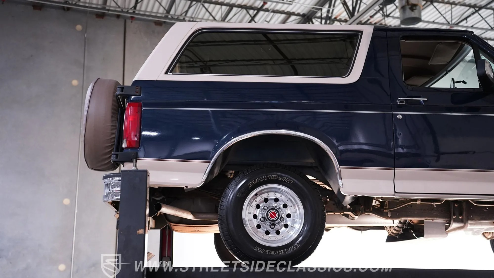 1992 Ford Bronco Eddie Bauer