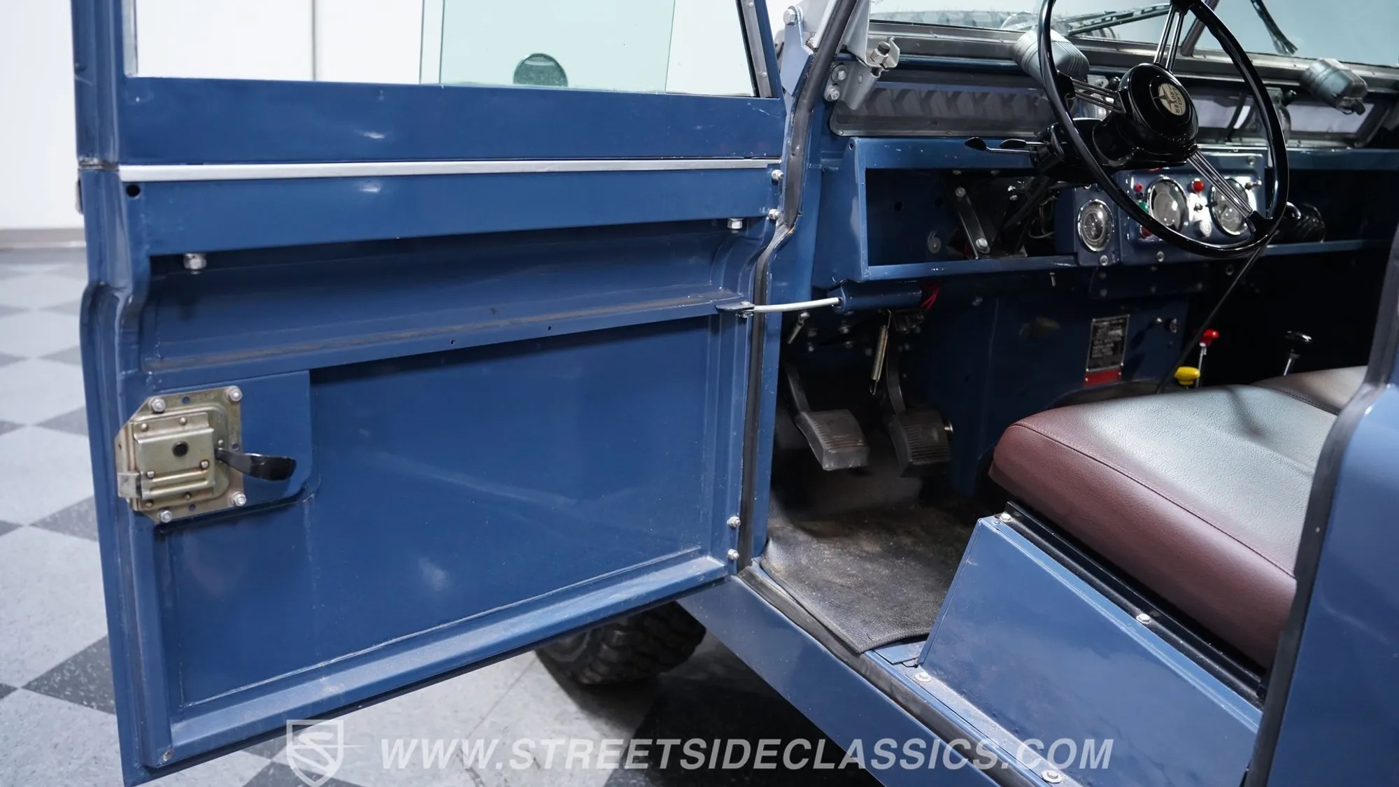 1967 Land Rover Series II Santana
