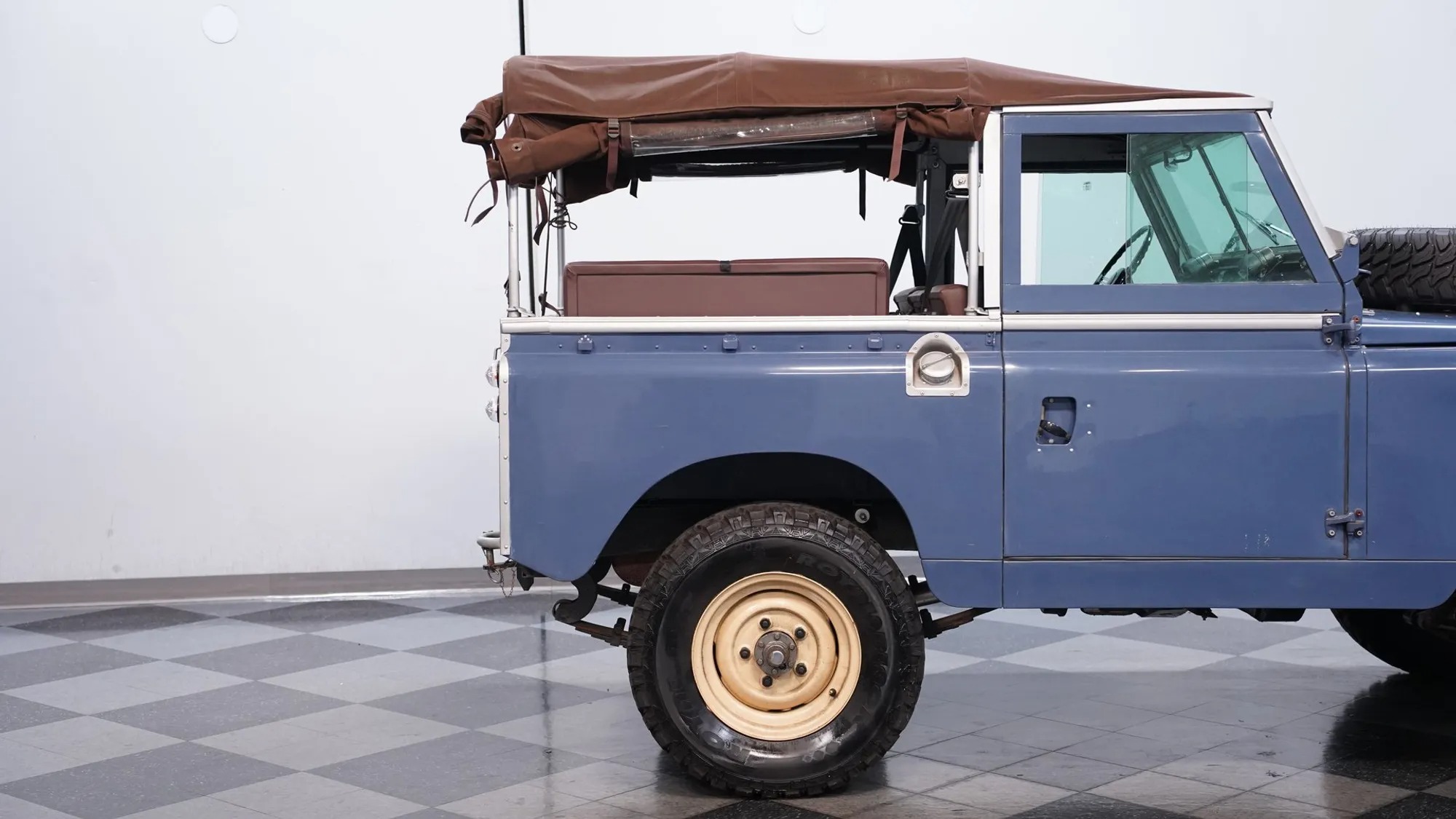 1967 Land Rover Series II Santana