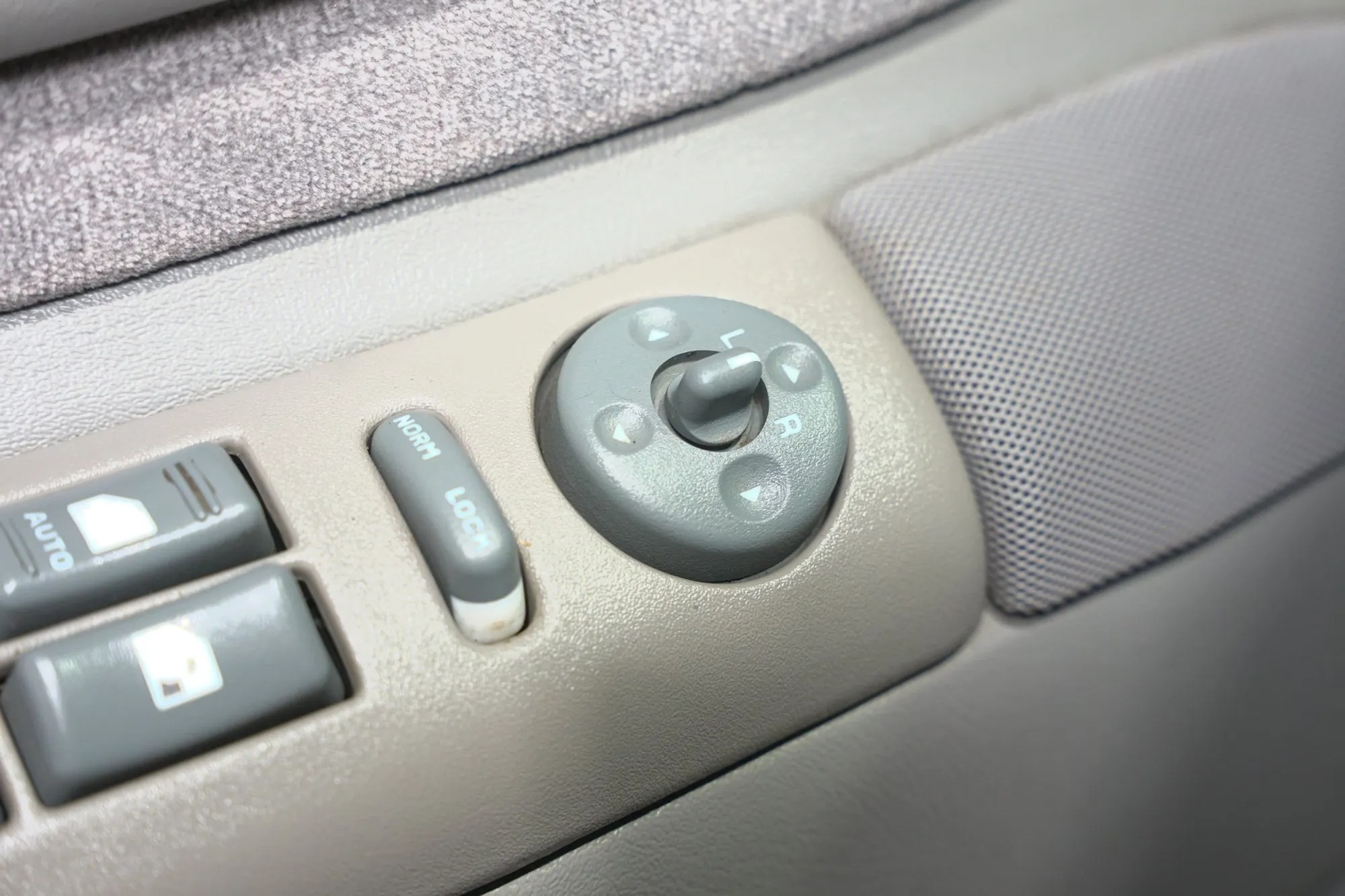 1999 Chevrolet Suburban LS