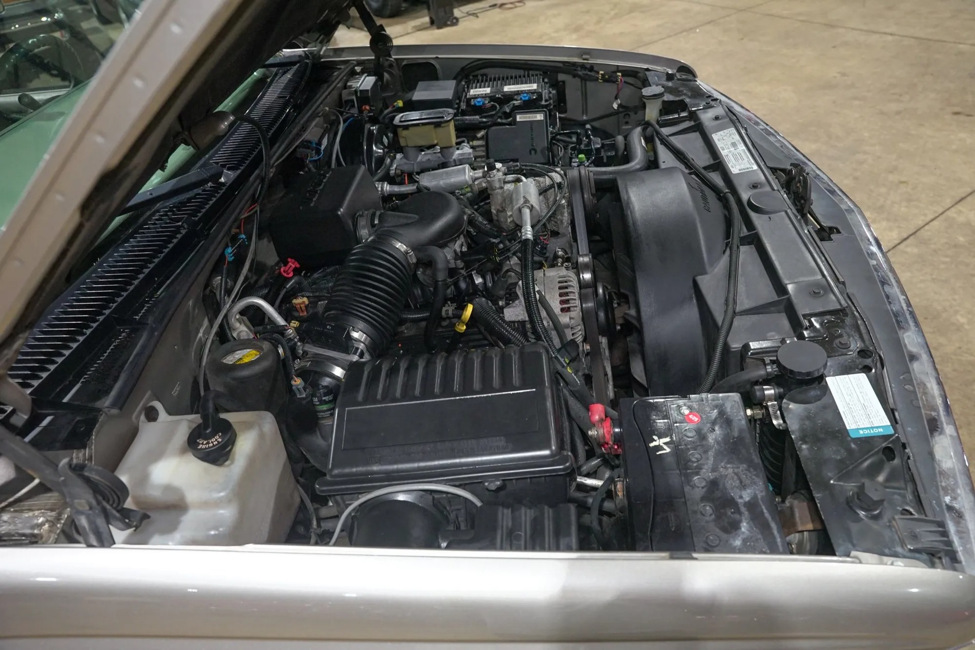 1999 Chevrolet Suburban LS