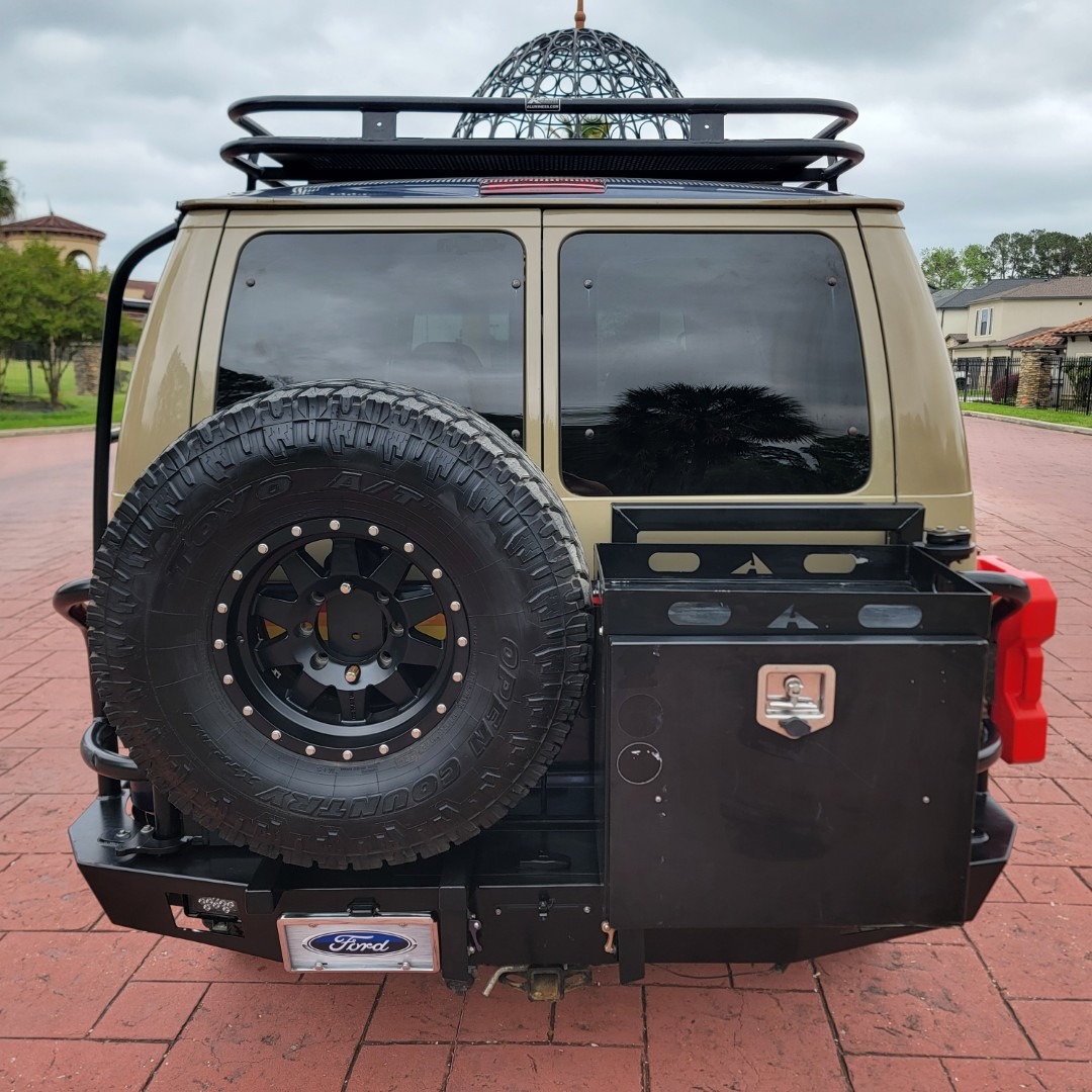 2001 Ford E-350 Overland Van