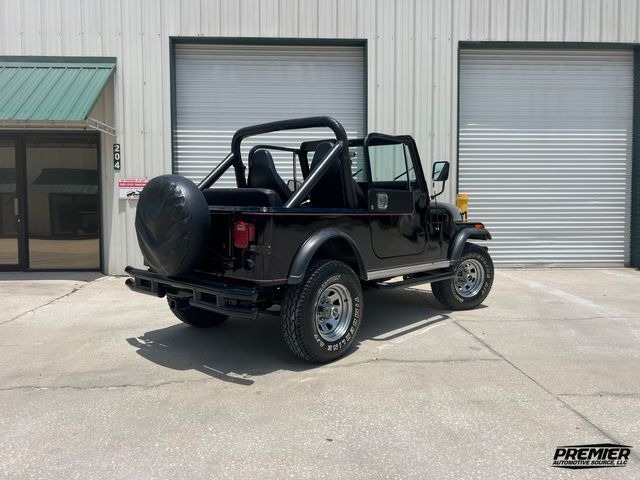 1983 Jeep CJ-7 Laredo - 3