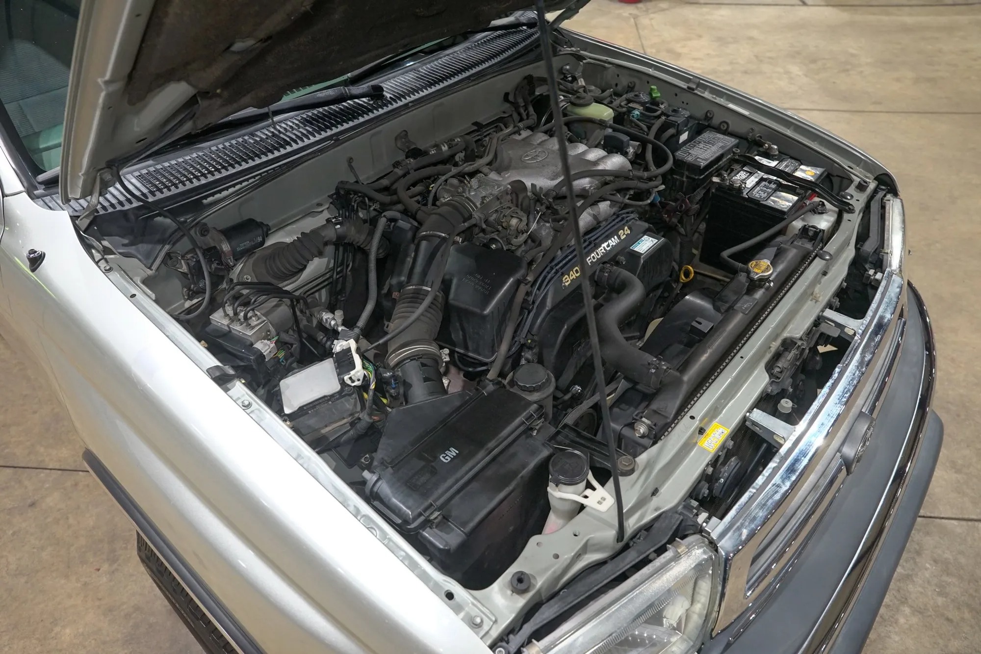 2000 Toyota 4Runner SR5