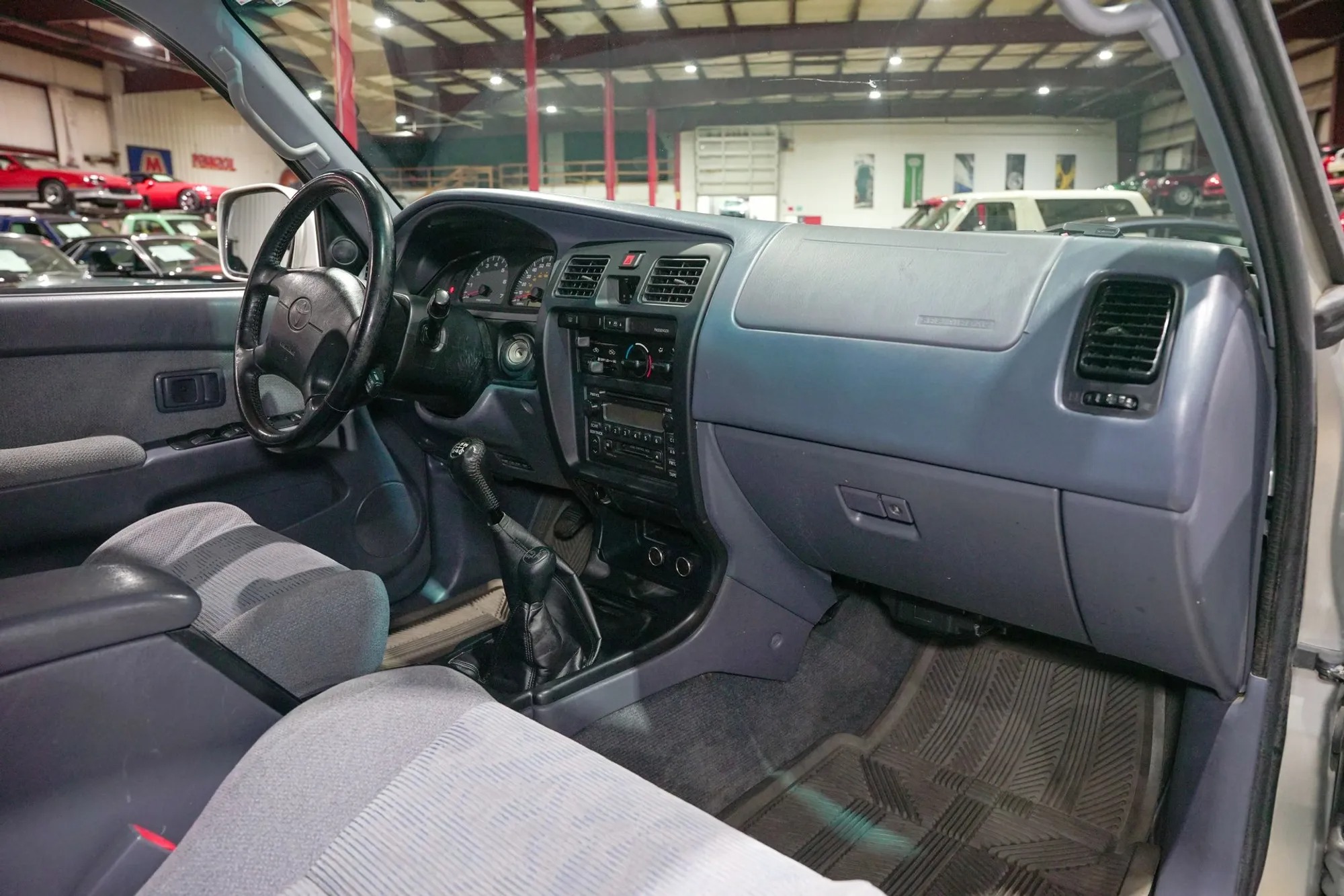 2000 Toyota 4Runner SR5