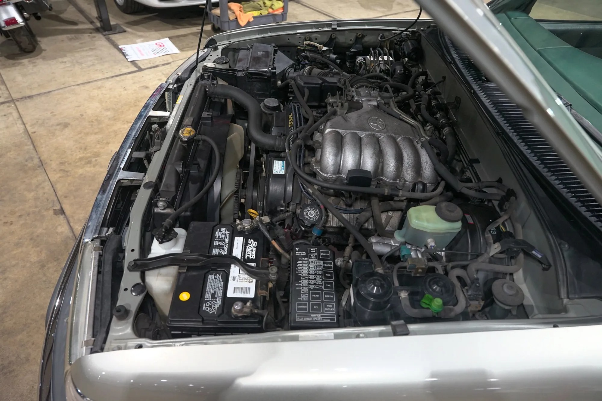 2000 Toyota 4Runner SR5
