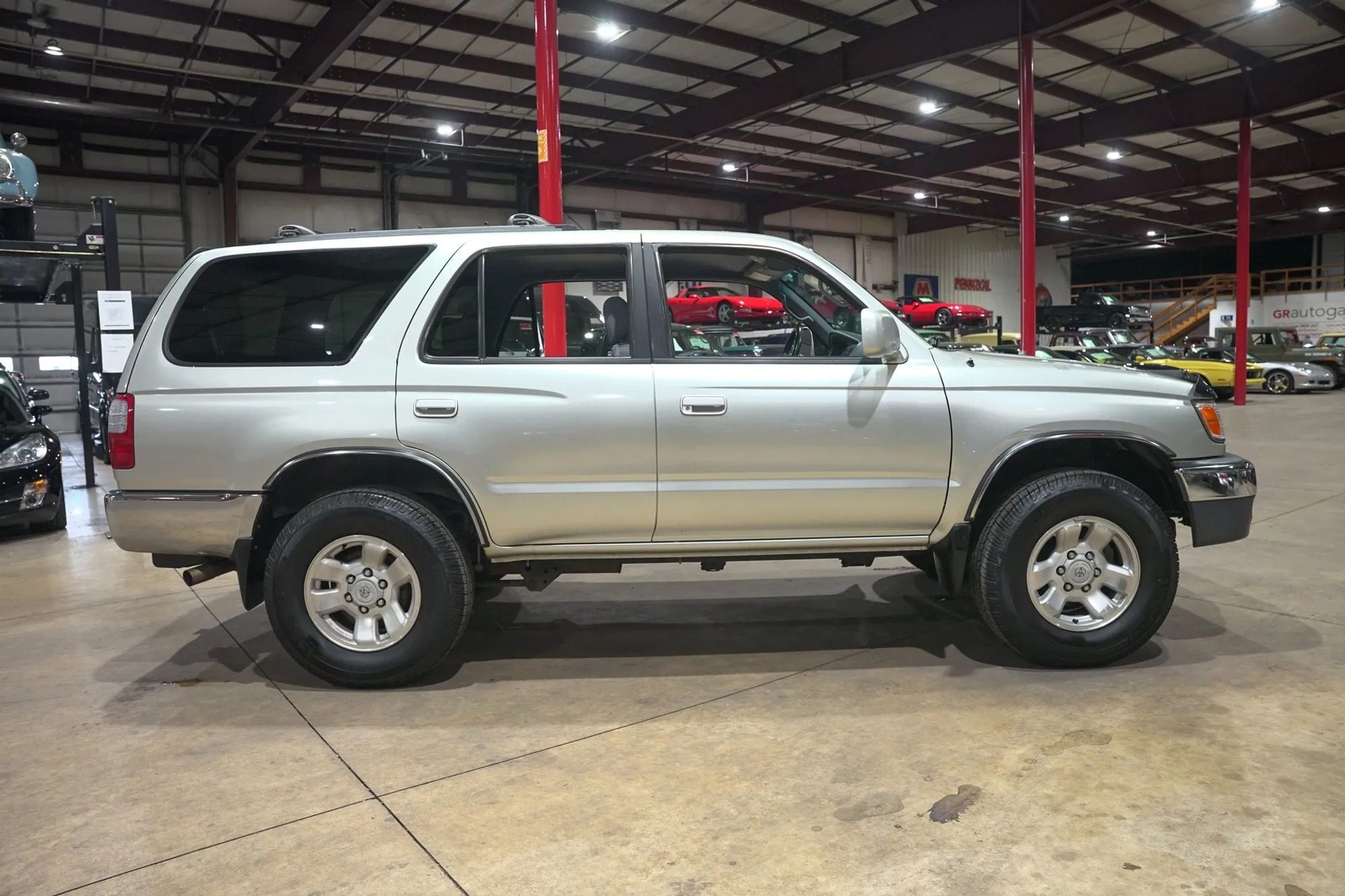 2000 Toyota 4Runner SR5