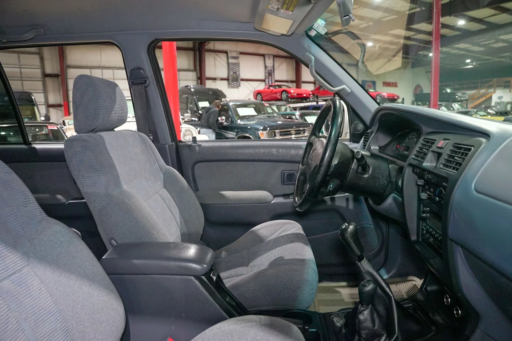 2000 Toyota 4Runner SR5