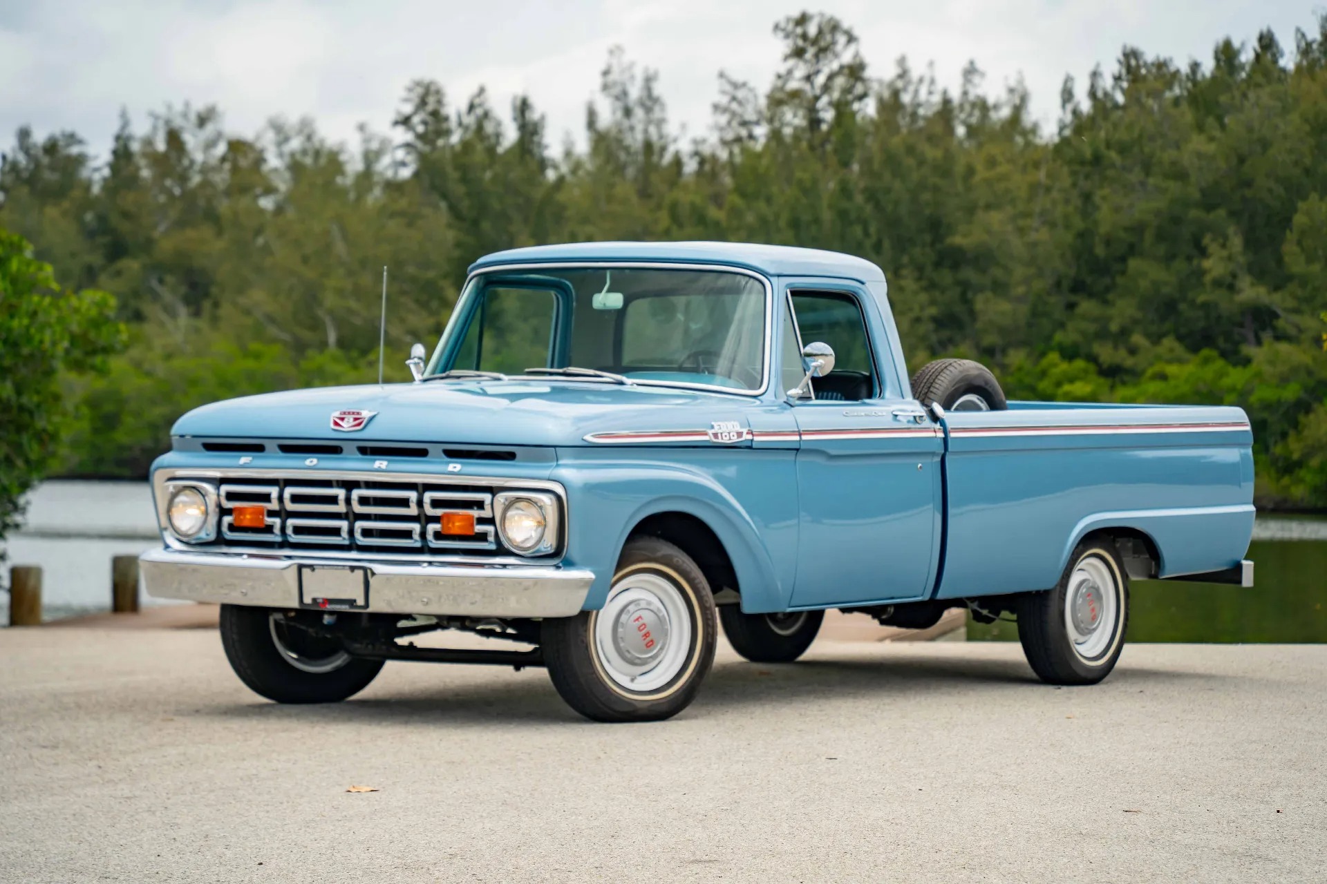 1963 Ford F-100 Custom Cab