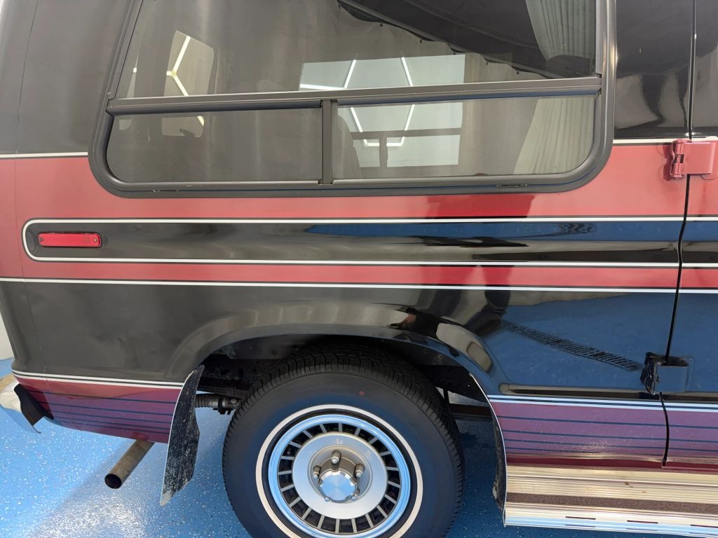1988 Ford E-150 Econoline Conversion Van