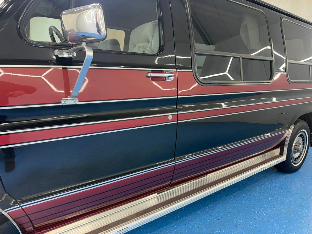 1988 Ford E-150 Econoline Conversion Van