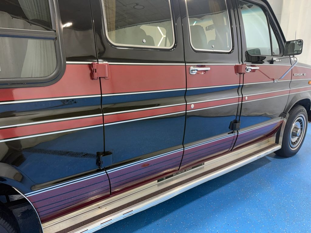 1988 Ford E-150 Econoline Conversion Van