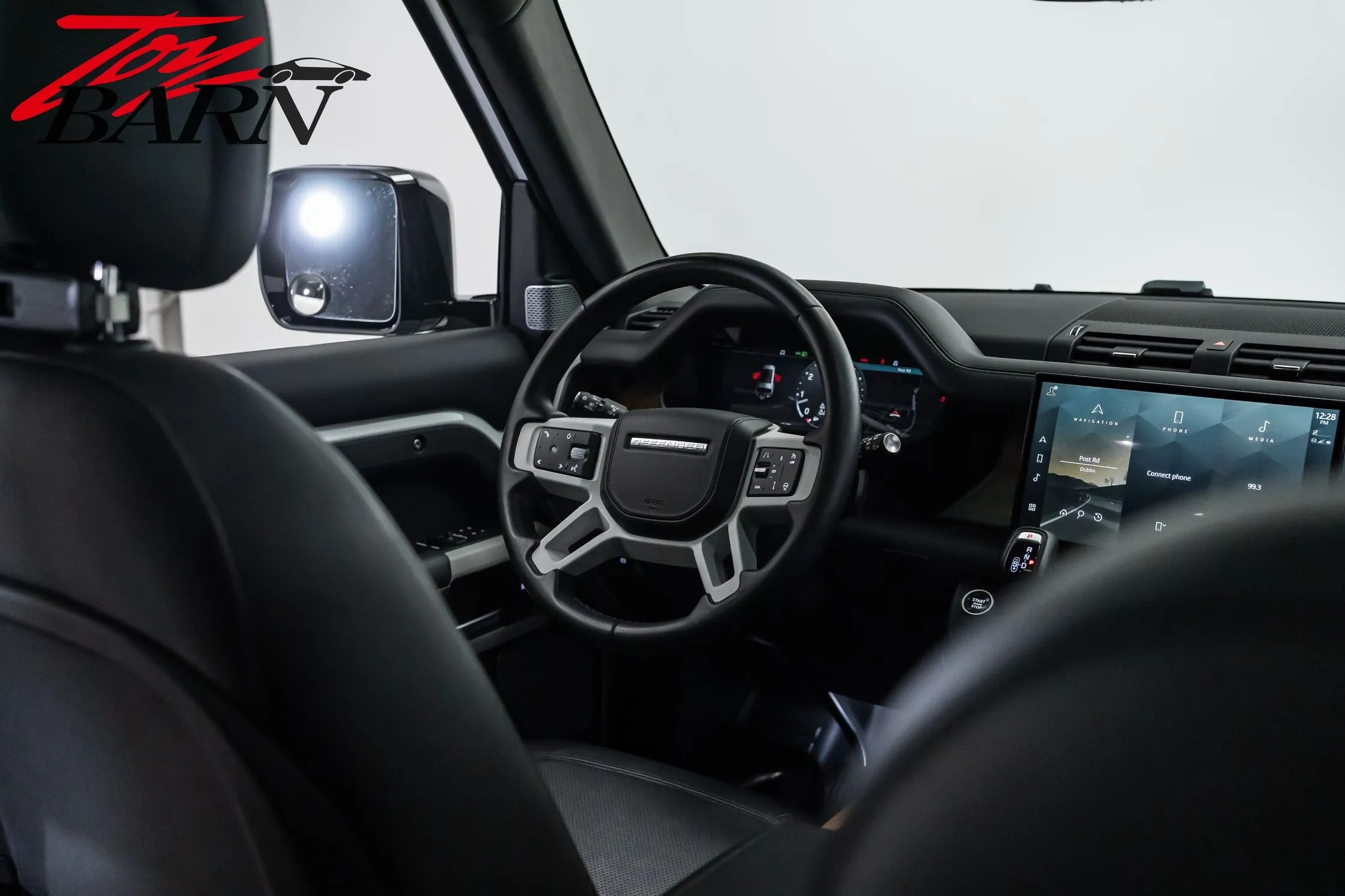 2023 Land Rover Defender 130 SE