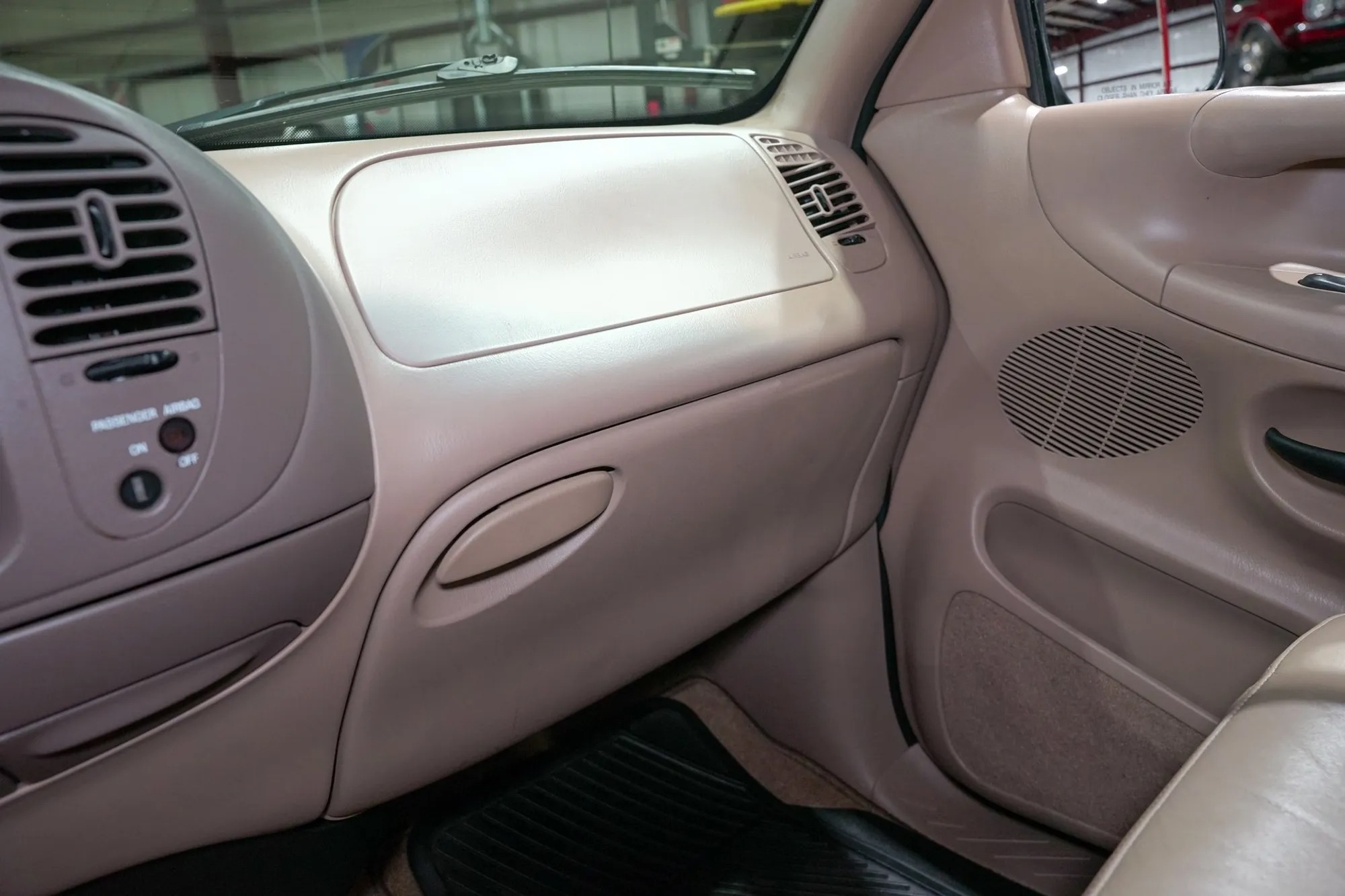 1997 Ford F-150 Lariat