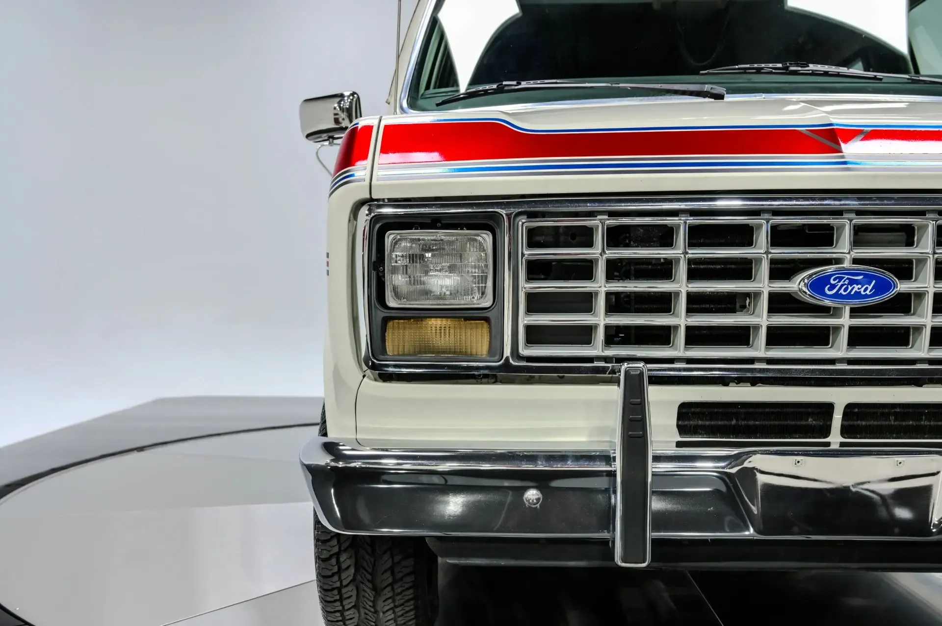 1990 Ford E-150 Econoline