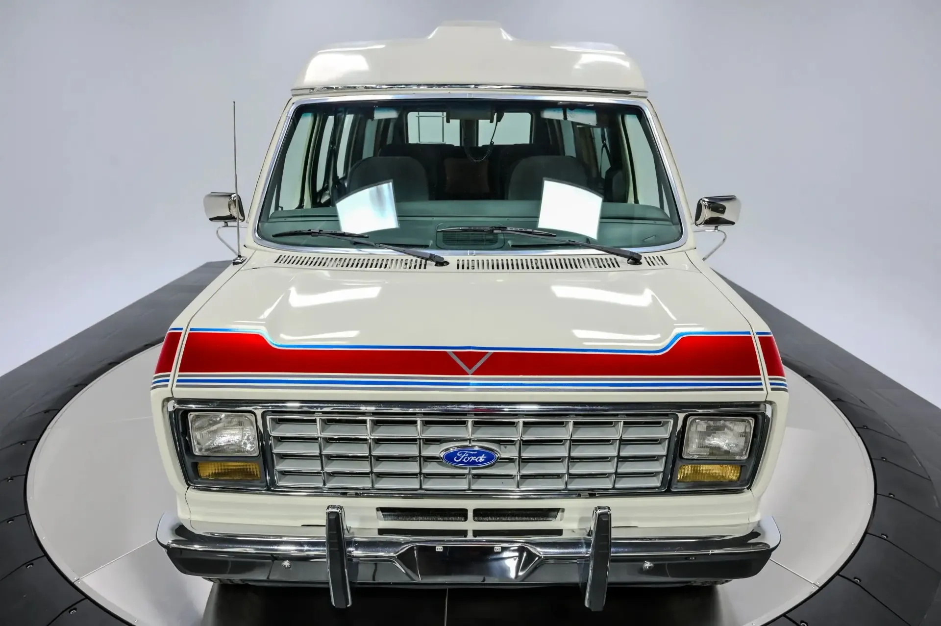 1990 Ford E-150 Econoline