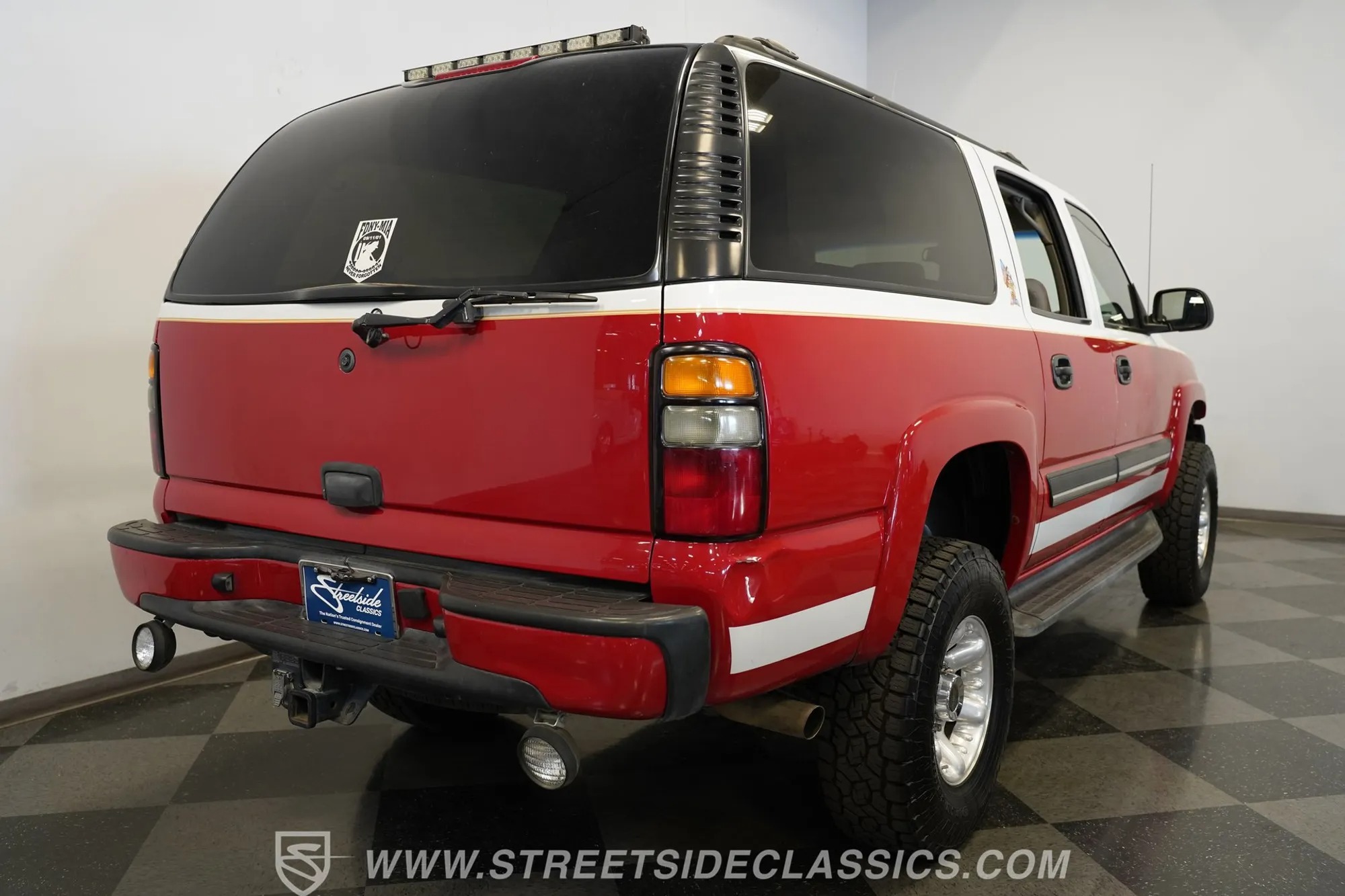 2004 Chevrolet Suburban