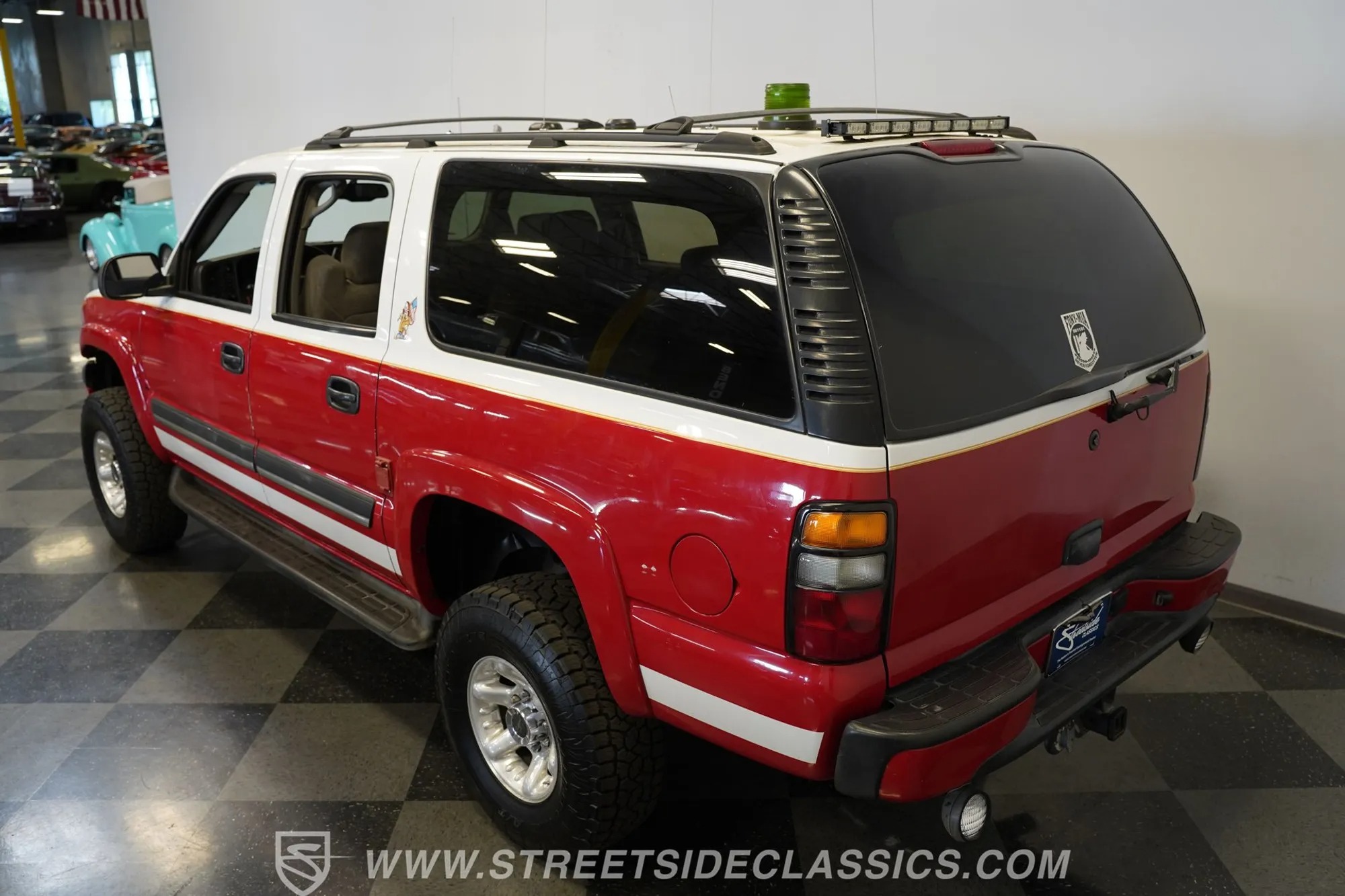 2004 Chevrolet Suburban