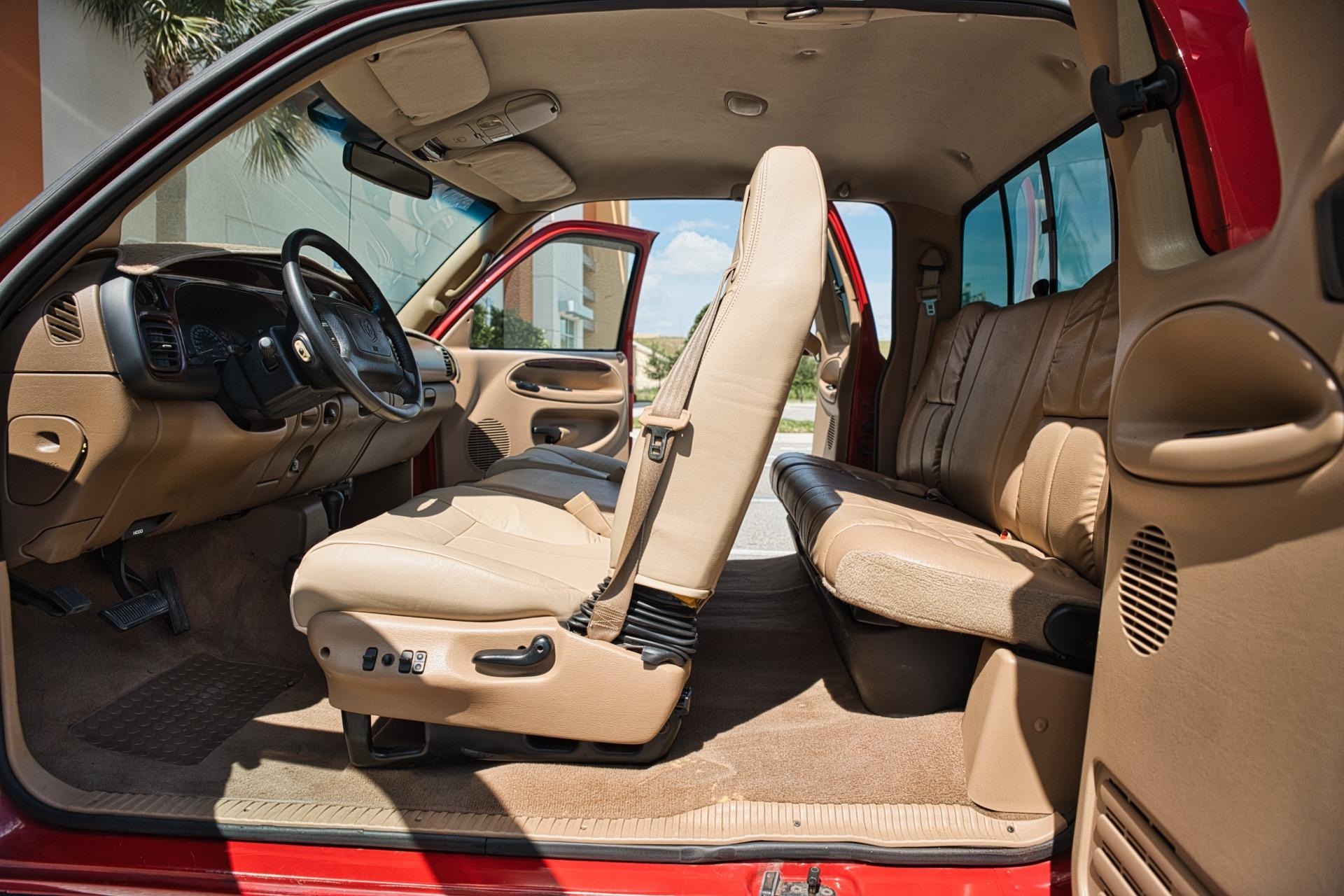 2001 Dodge RAM 1500 ST