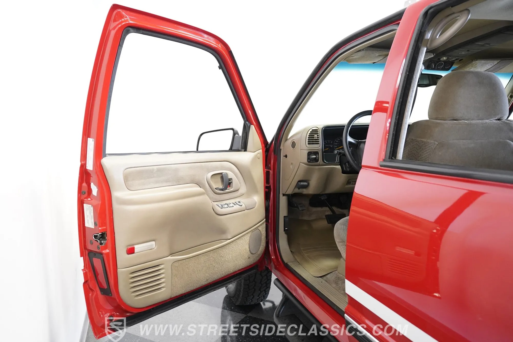 37k-Mile 1999 Chevrolet Suburban 2500