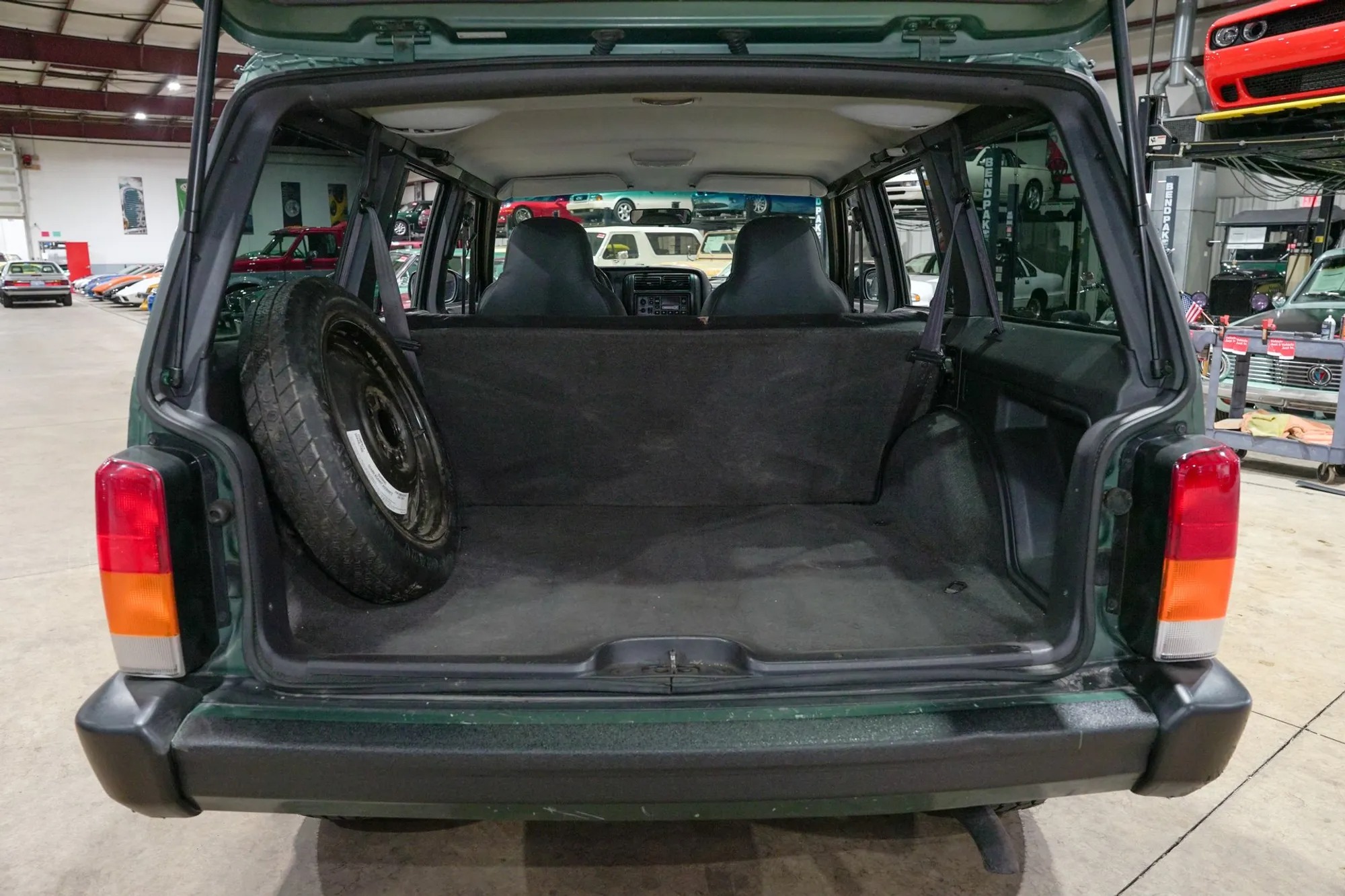 2000 Jeep Cherokee Sport