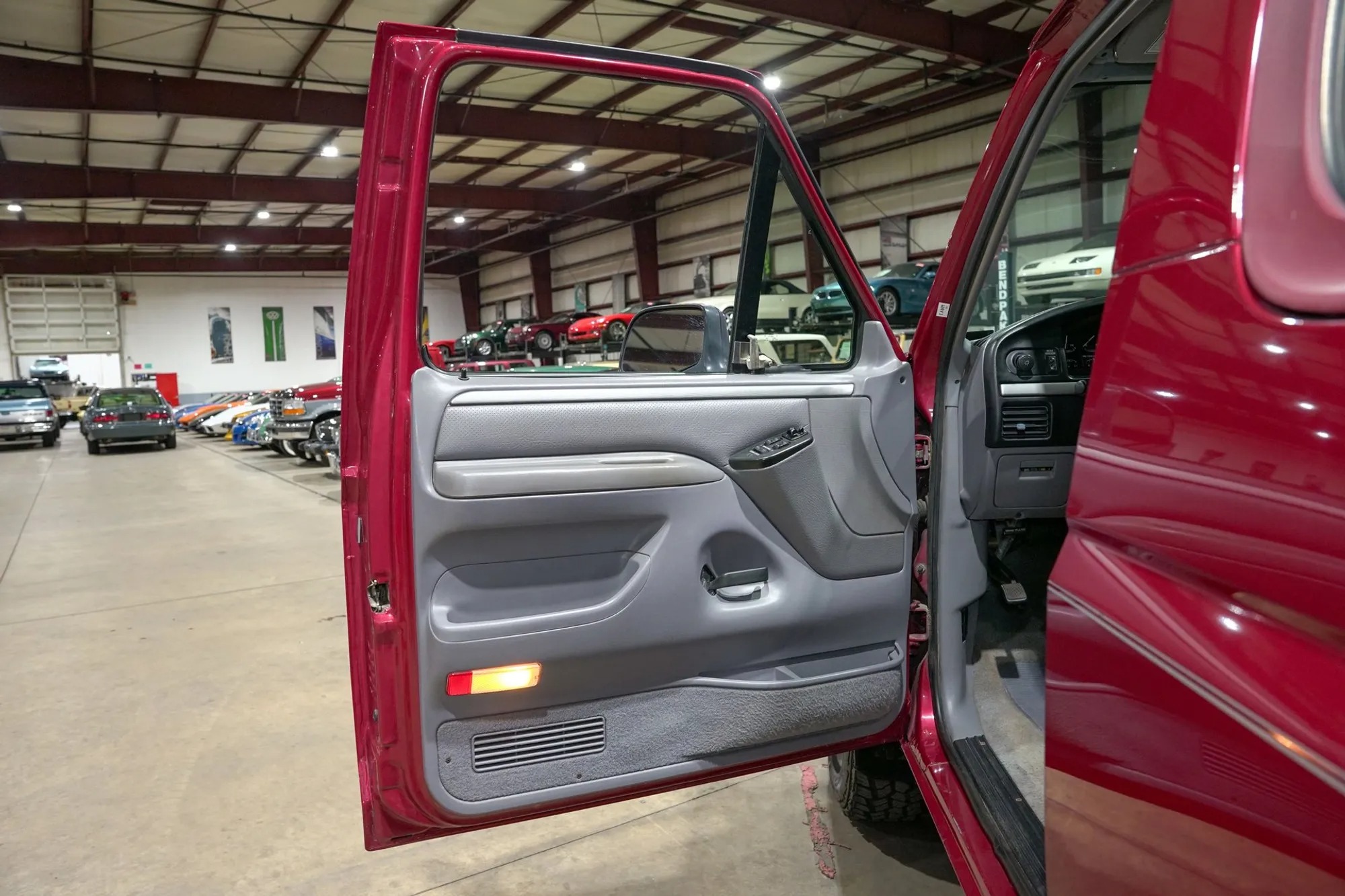 1995 Ford Bronco XLT