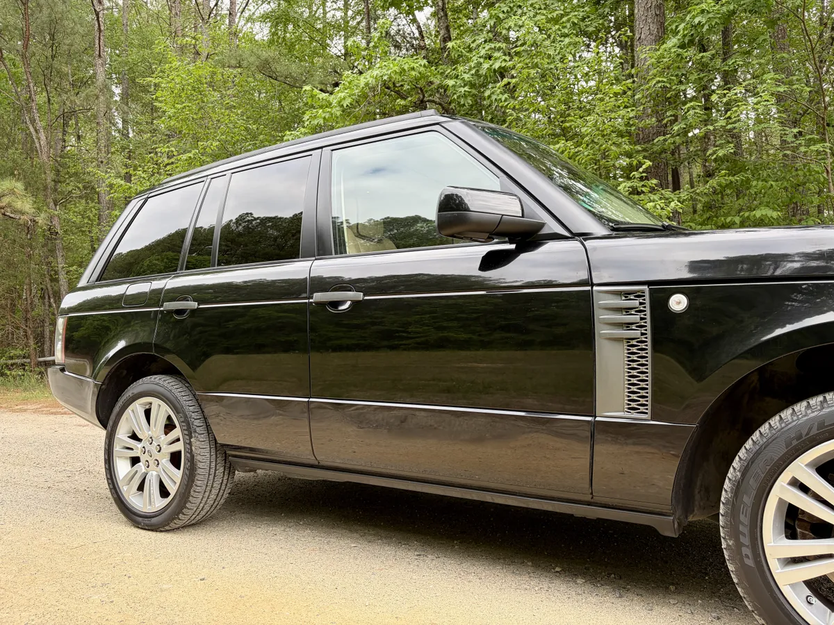 2011 Land Rover Range Rover HSE Luxury